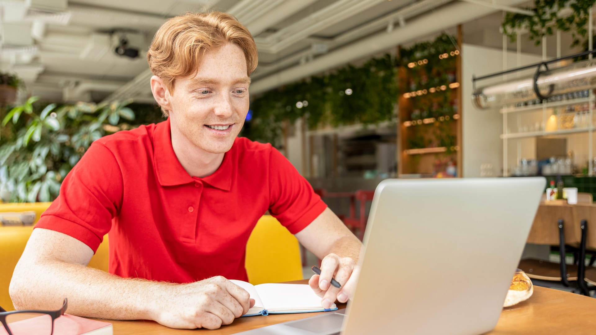 Estudia sin pagar con formación técnica online y certificada